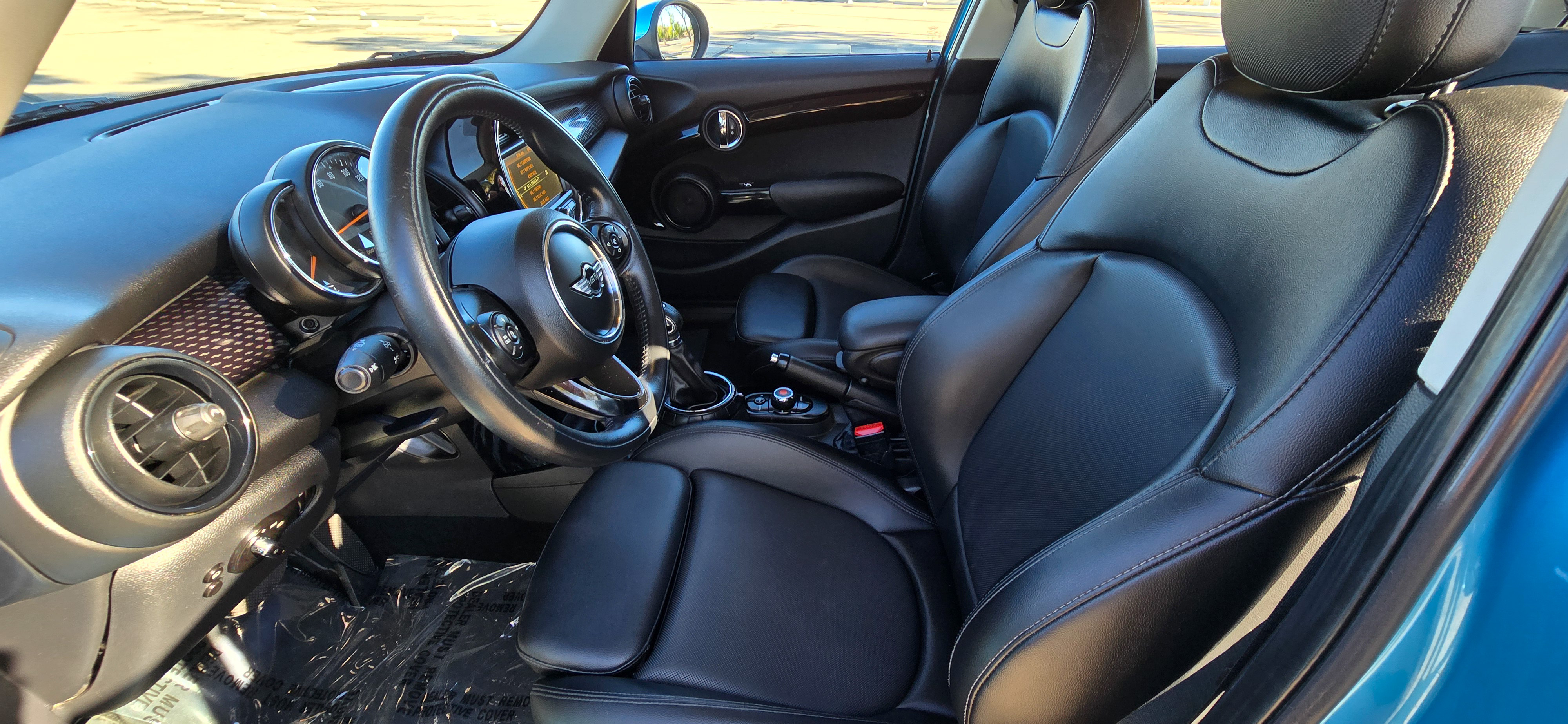 #1055 - 2016 Mini Cooper S-30