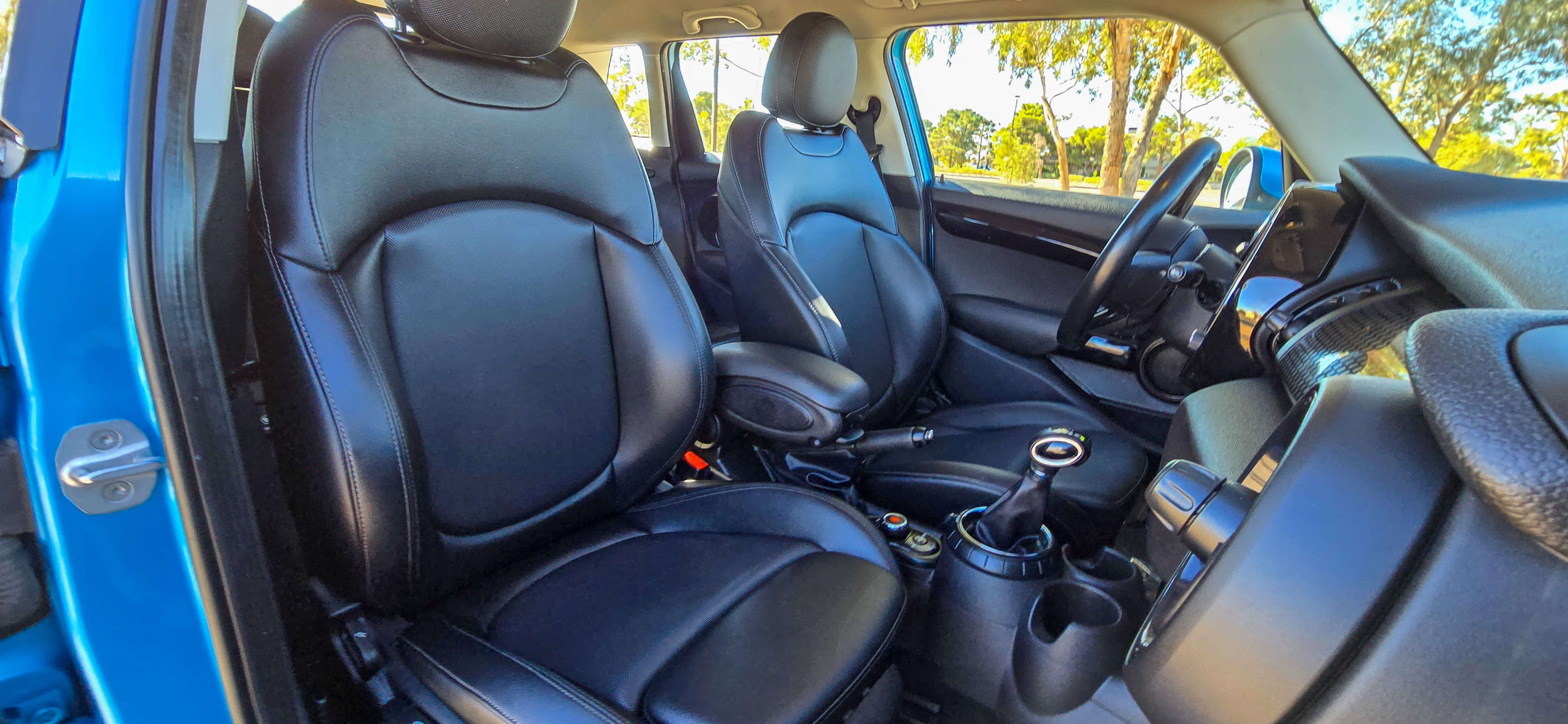 #1055 - 2016 Mini Cooper S-34