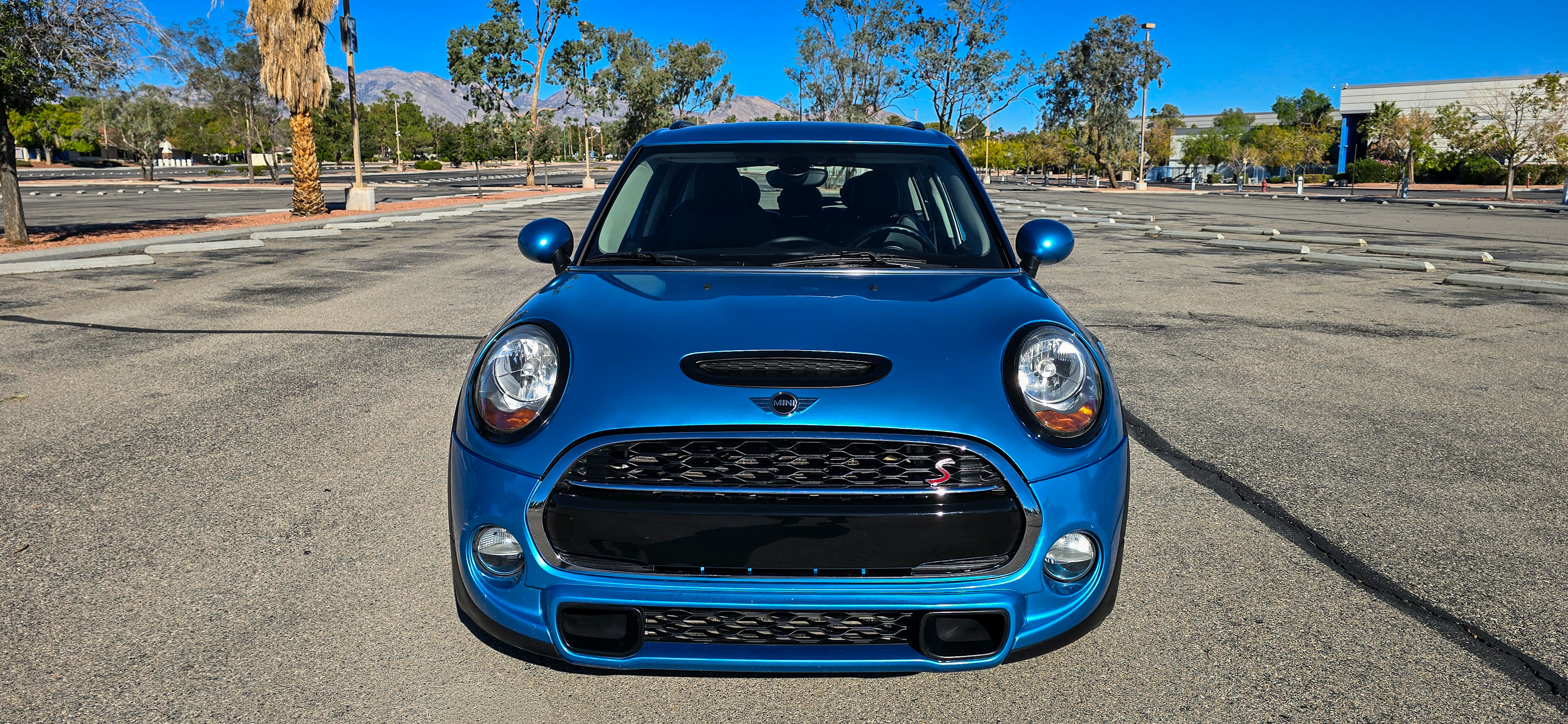 #1055 - 2016 Mini Cooper S-9