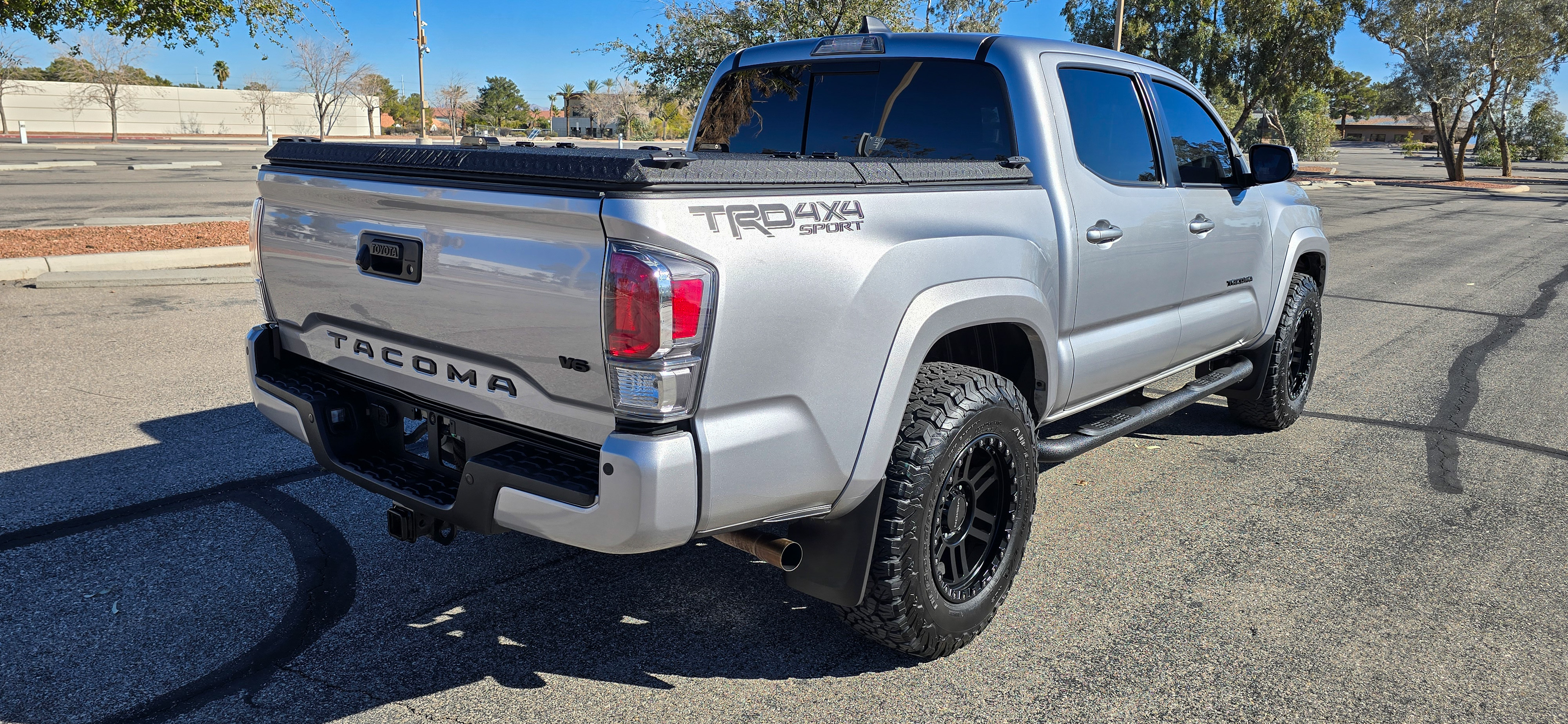 #1075 - 2020 Toyota Tacoma-11