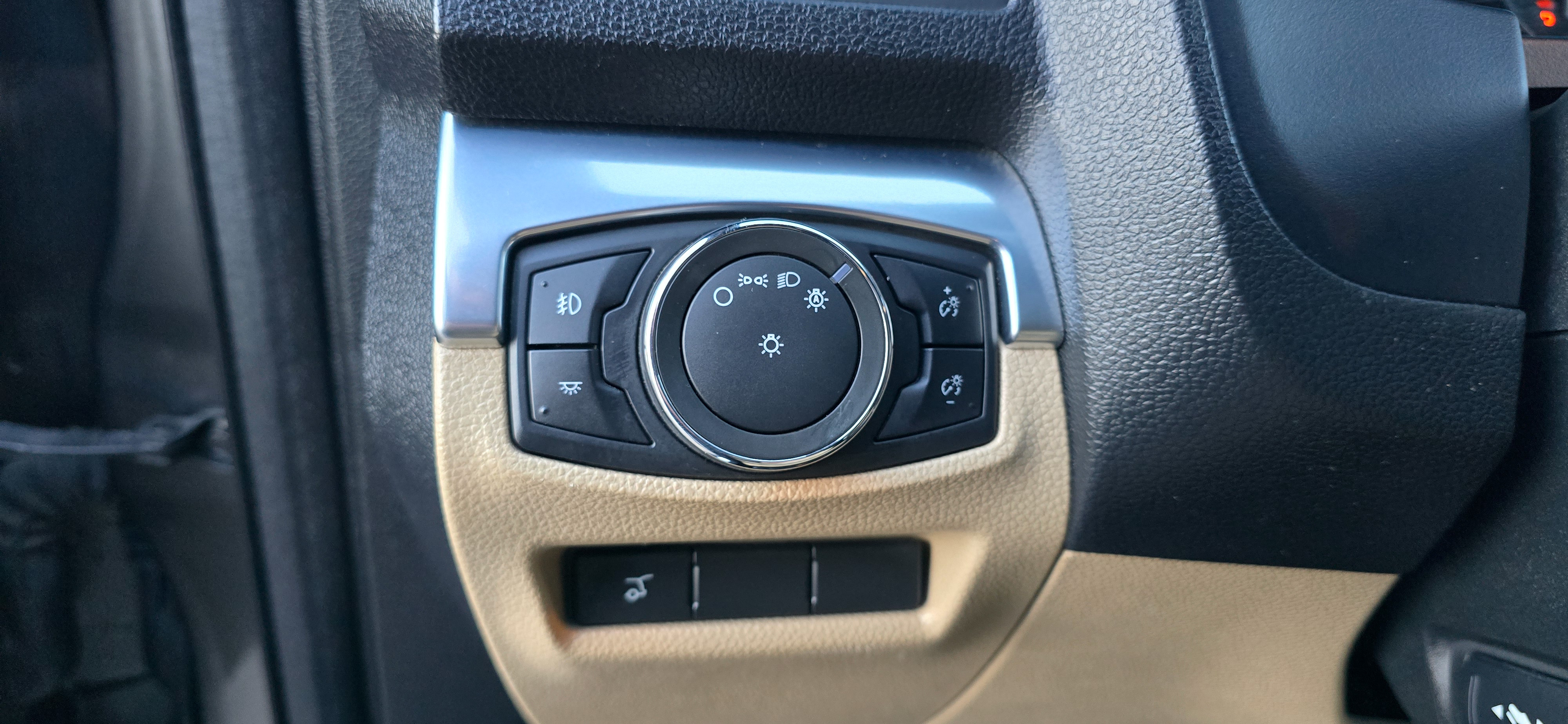 #1078 - 2017 Ford Explorer-26