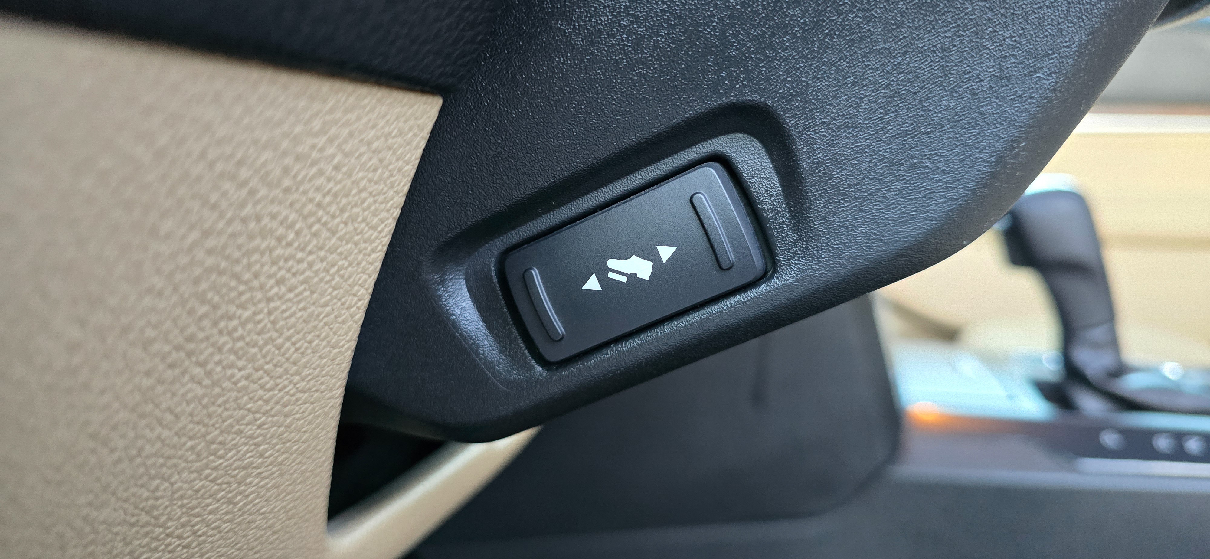 #1078 - 2017 Ford Explorer-27