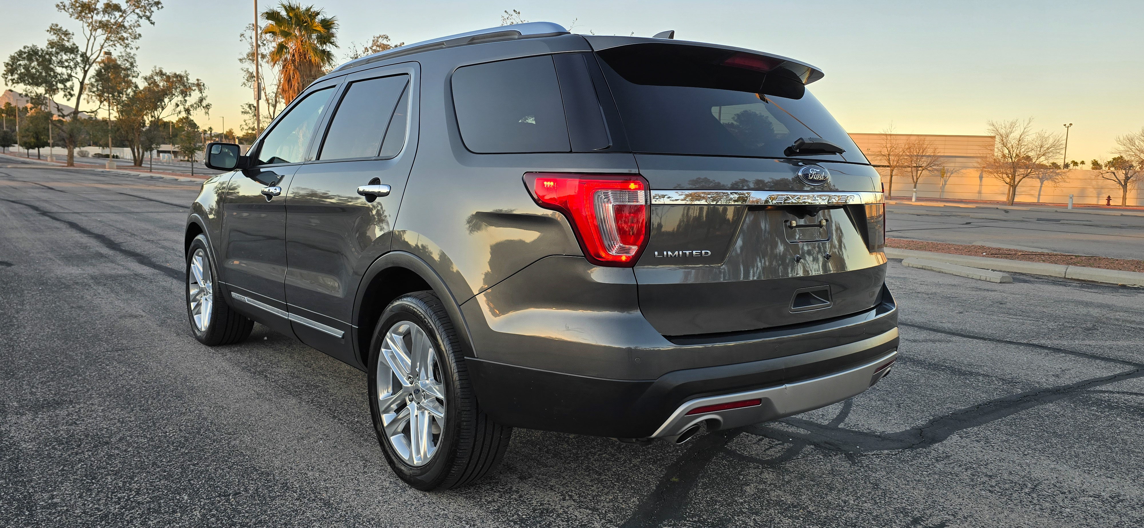 #1078 - 2017 Ford Explorer-9