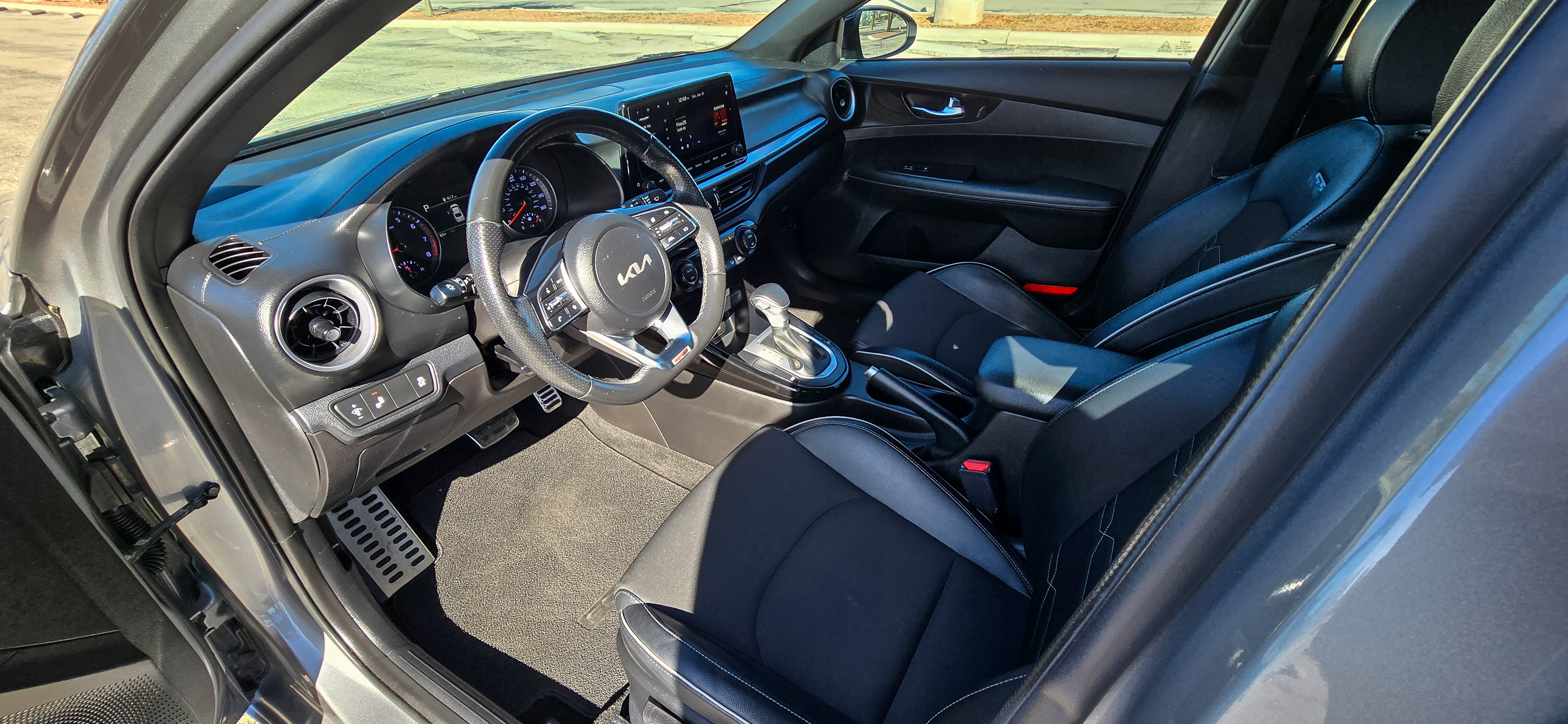 #1080 - 2023 Kia Forte GT-14