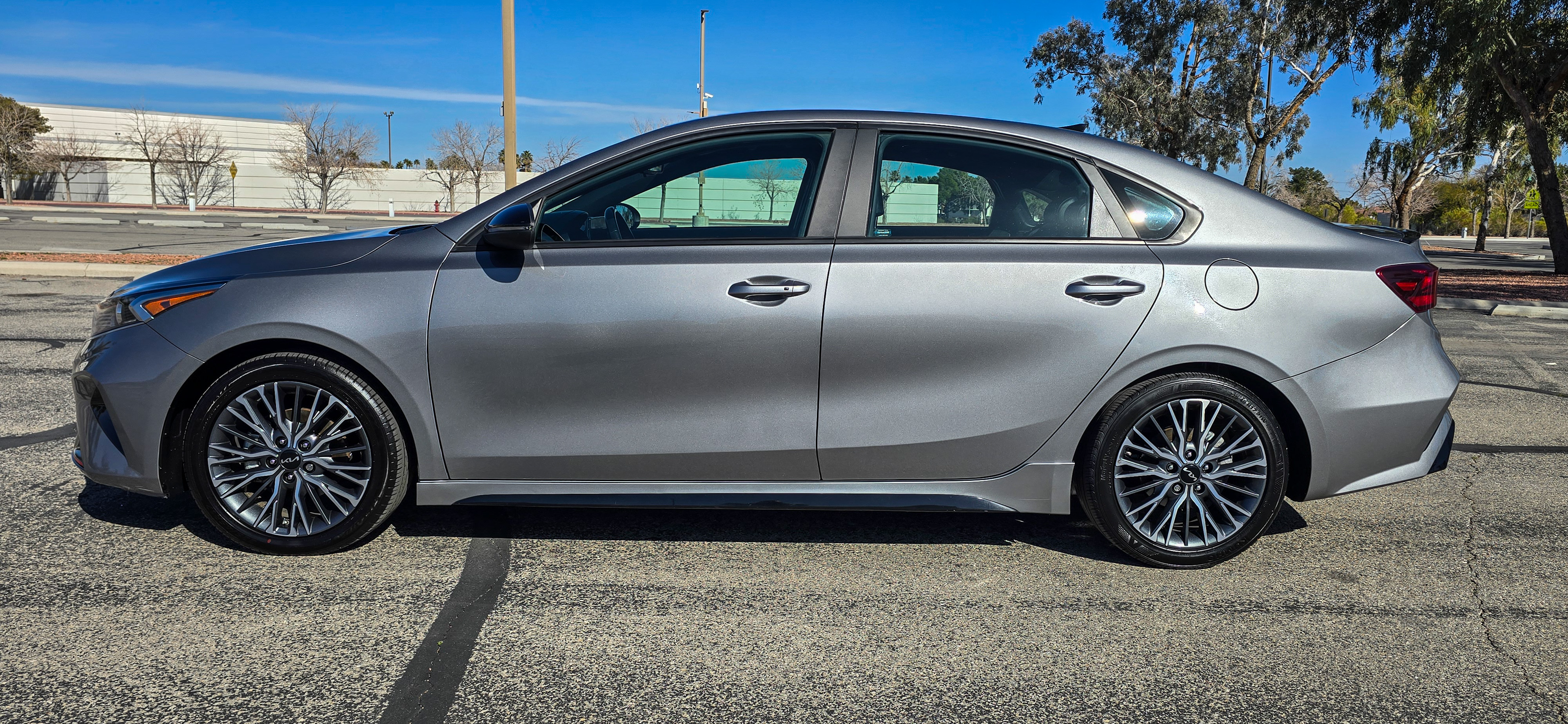 #1080 - 2023 Kia Forte GT-3