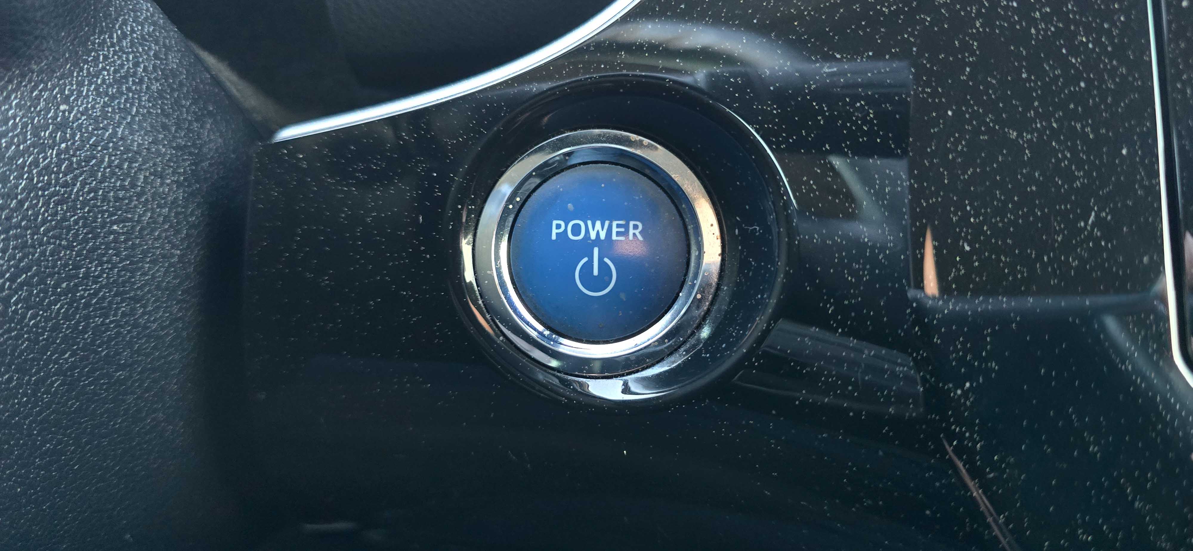 #1092 - 2017 Toyota Prius-30