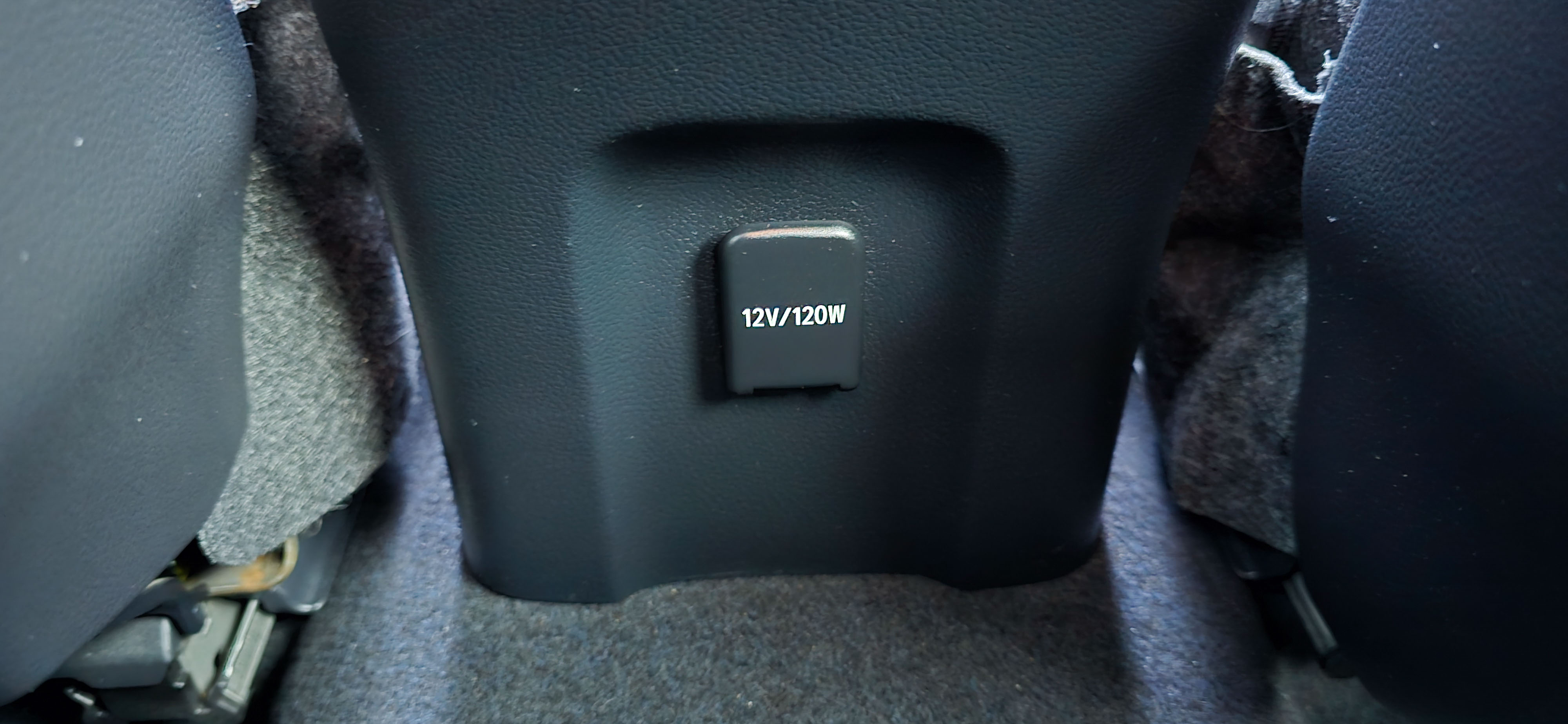 #1092 - 2017 Toyota Prius-36