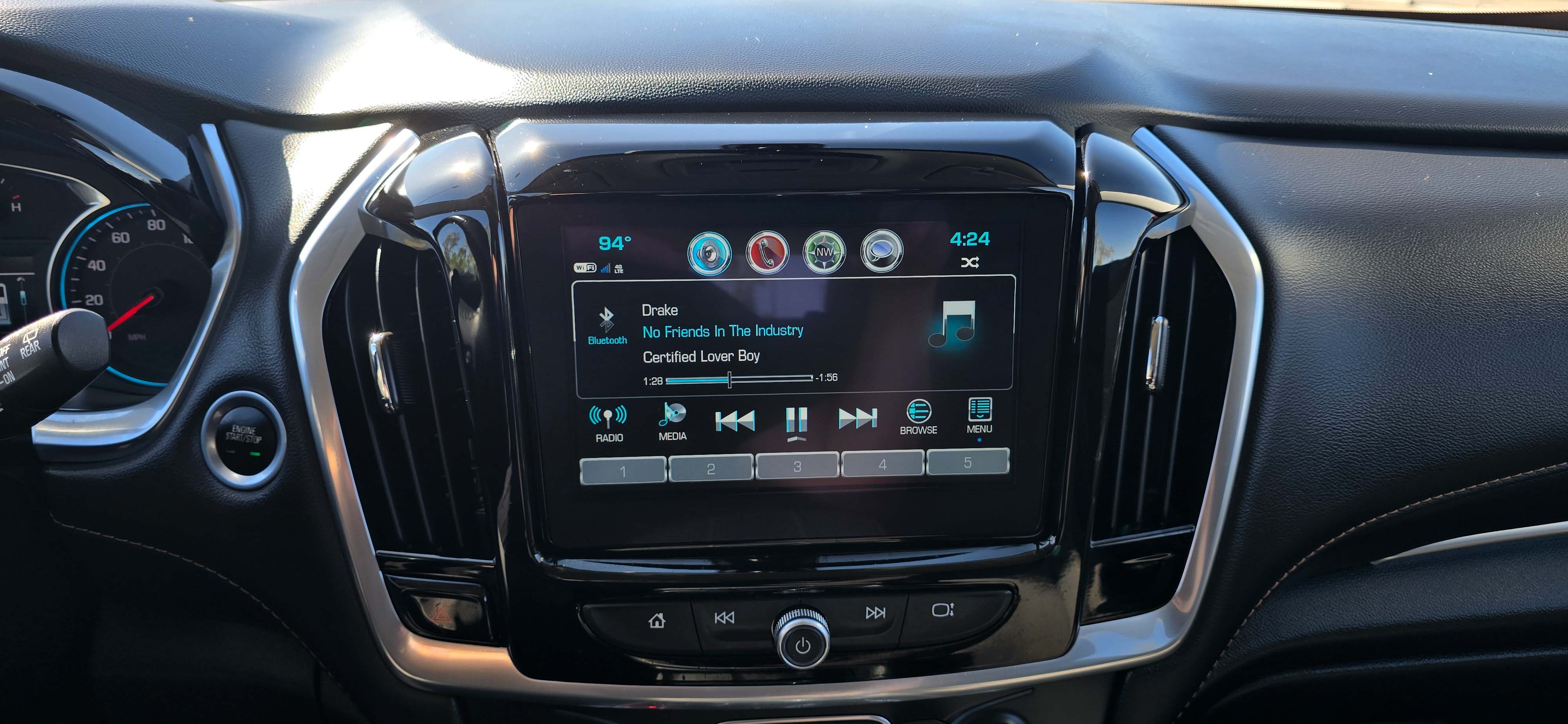 #1104 - 2019 Chevorlet Traverse LT-28