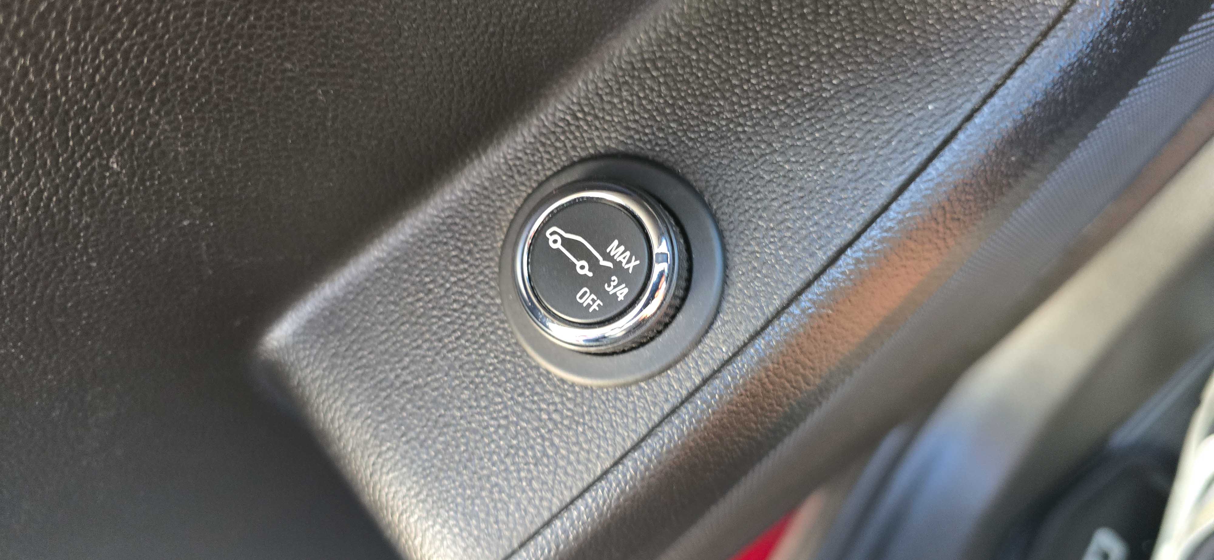#1104 - 2019 Chevorlet Traverse LT-39