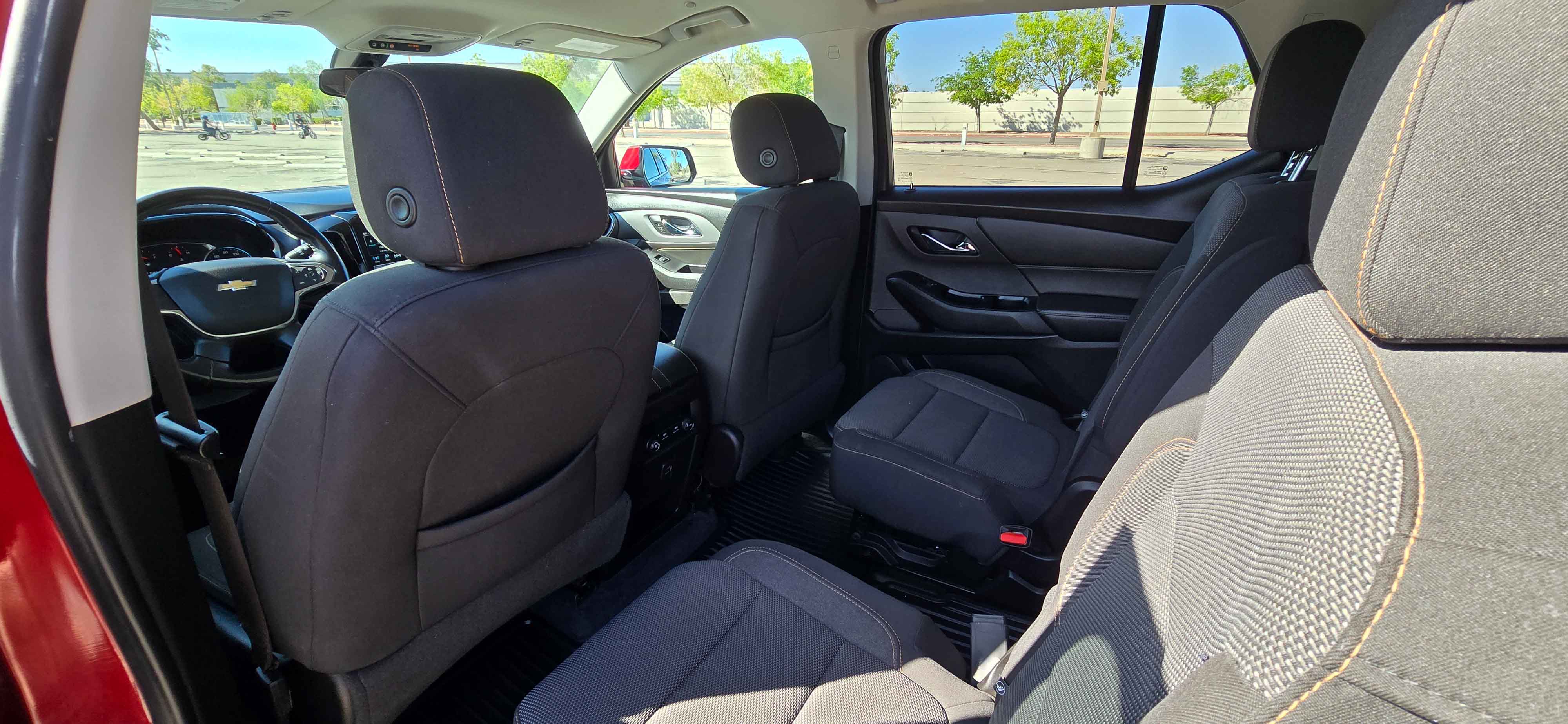 #1104 - 2019 Chevorlet Traverse LT-42