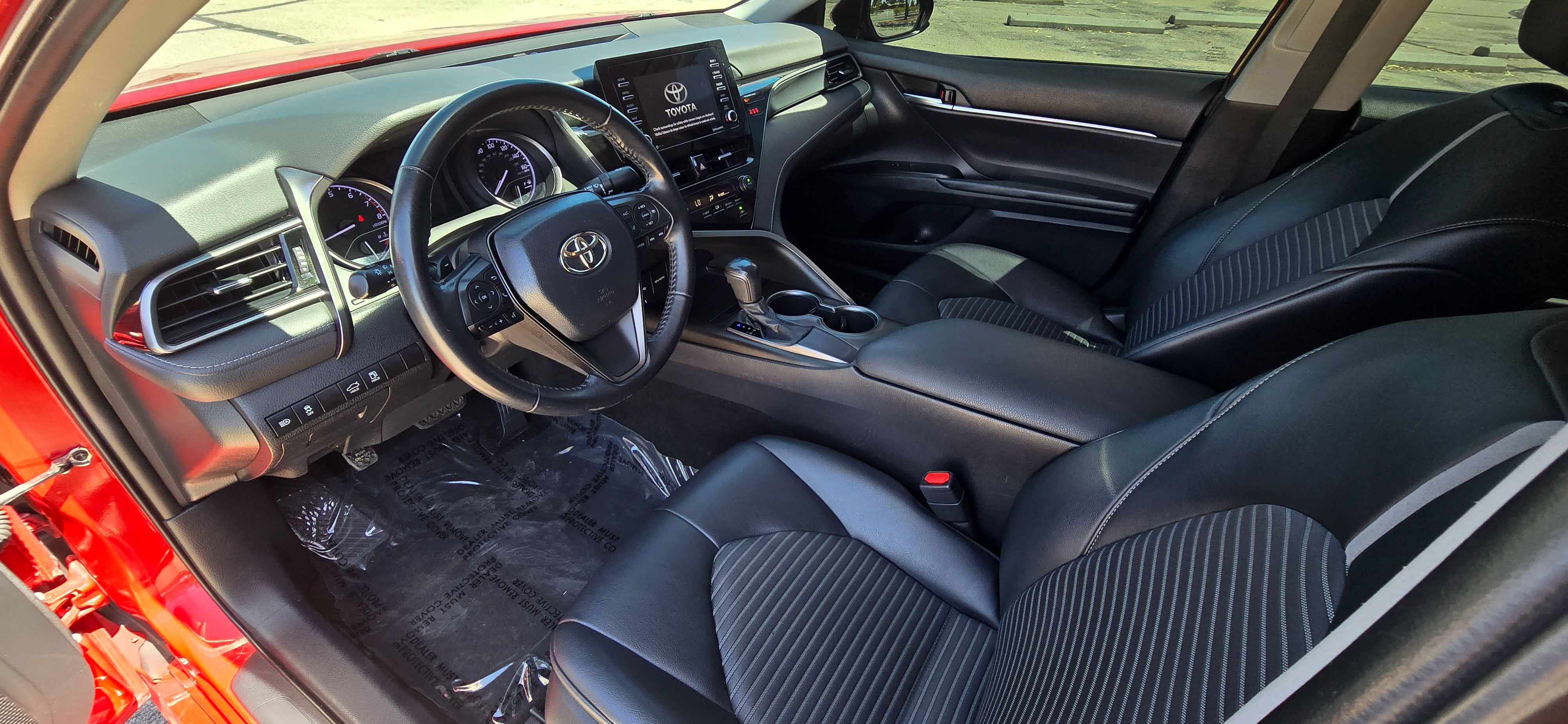 #1106 - 2021 Toyota Camry SE-21