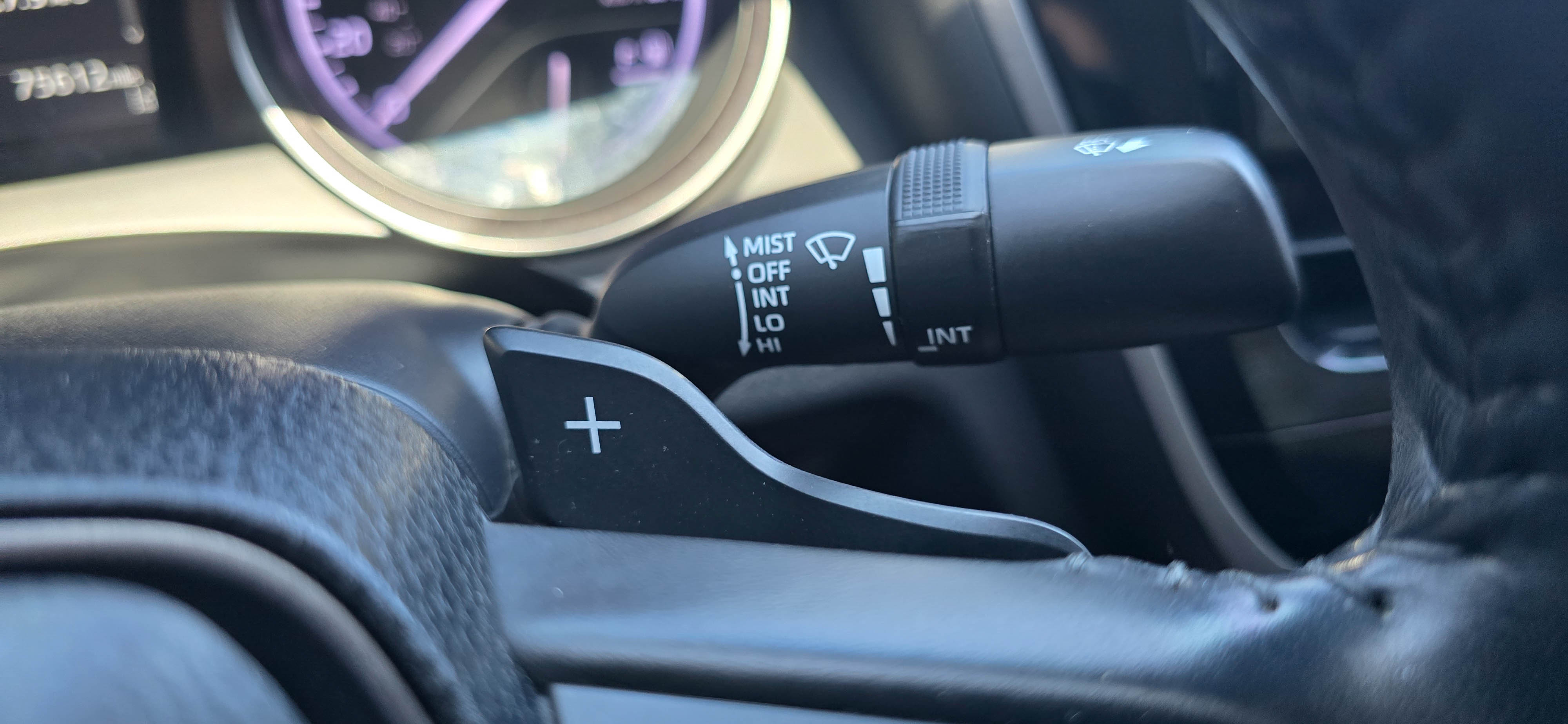 #1106 - 2021 Toyota Camry SE-29