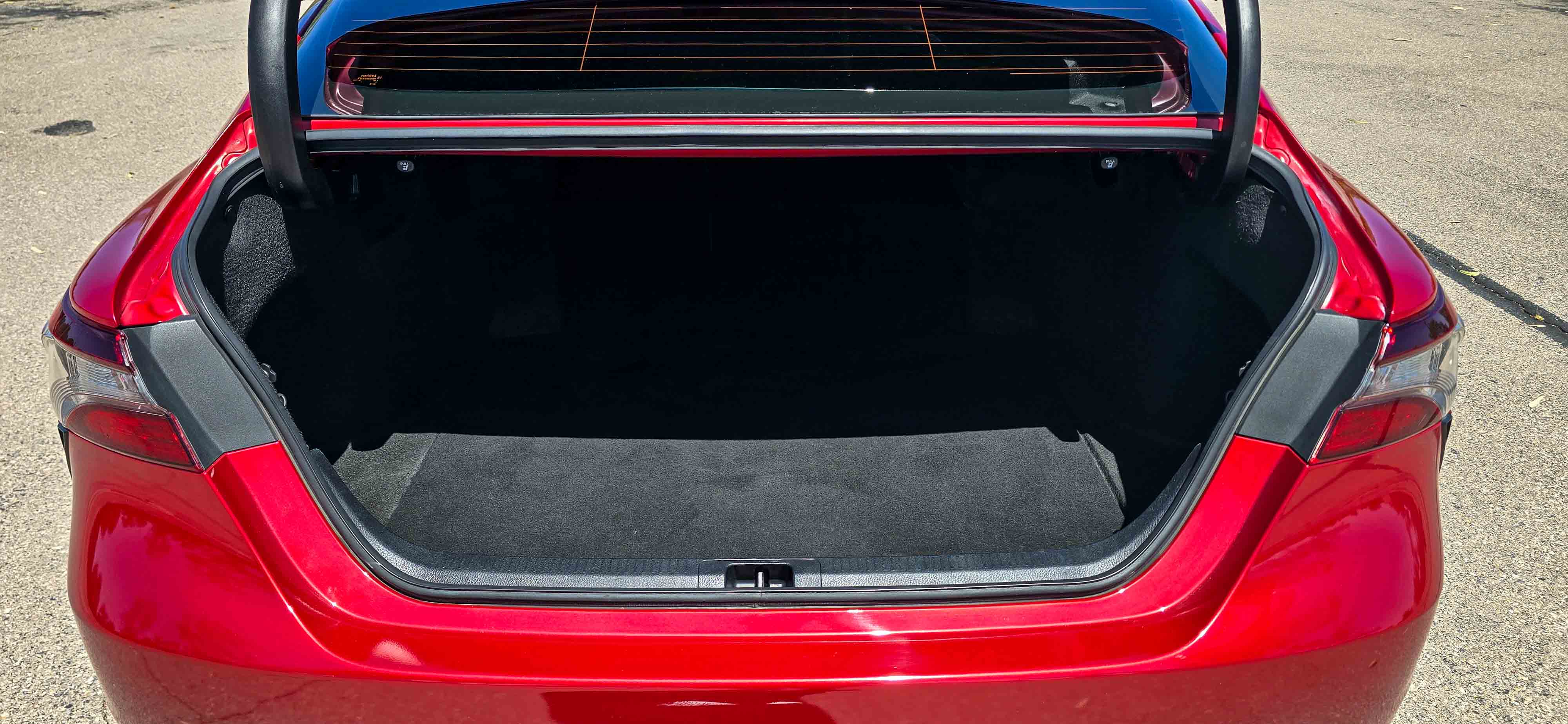 #1106 - 2021 Toyota Camry SE-3