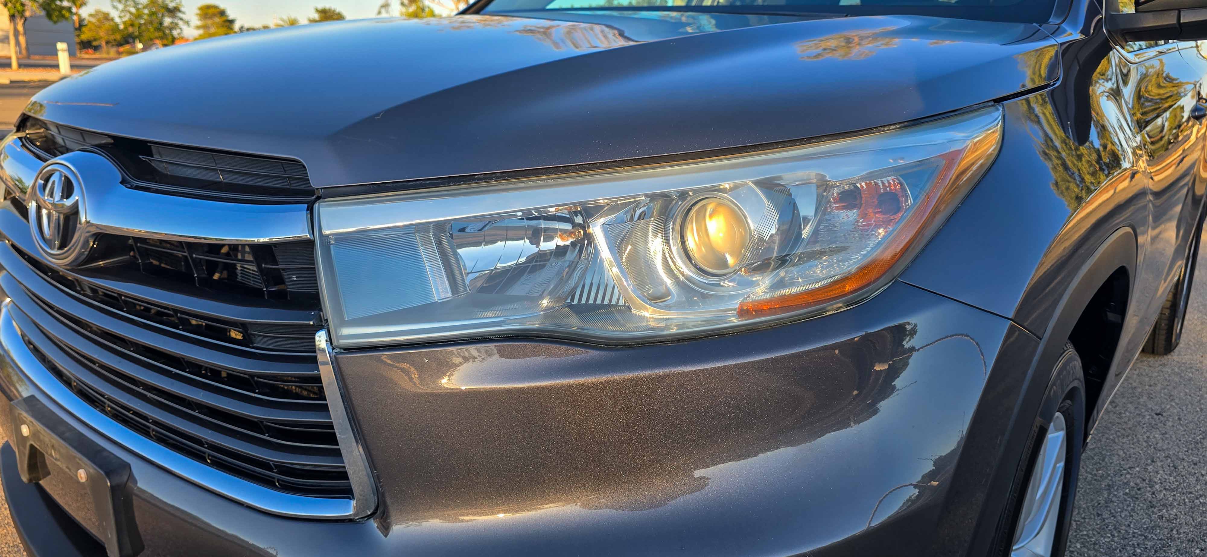 #1107 - 2016 Toyota Highlander-11