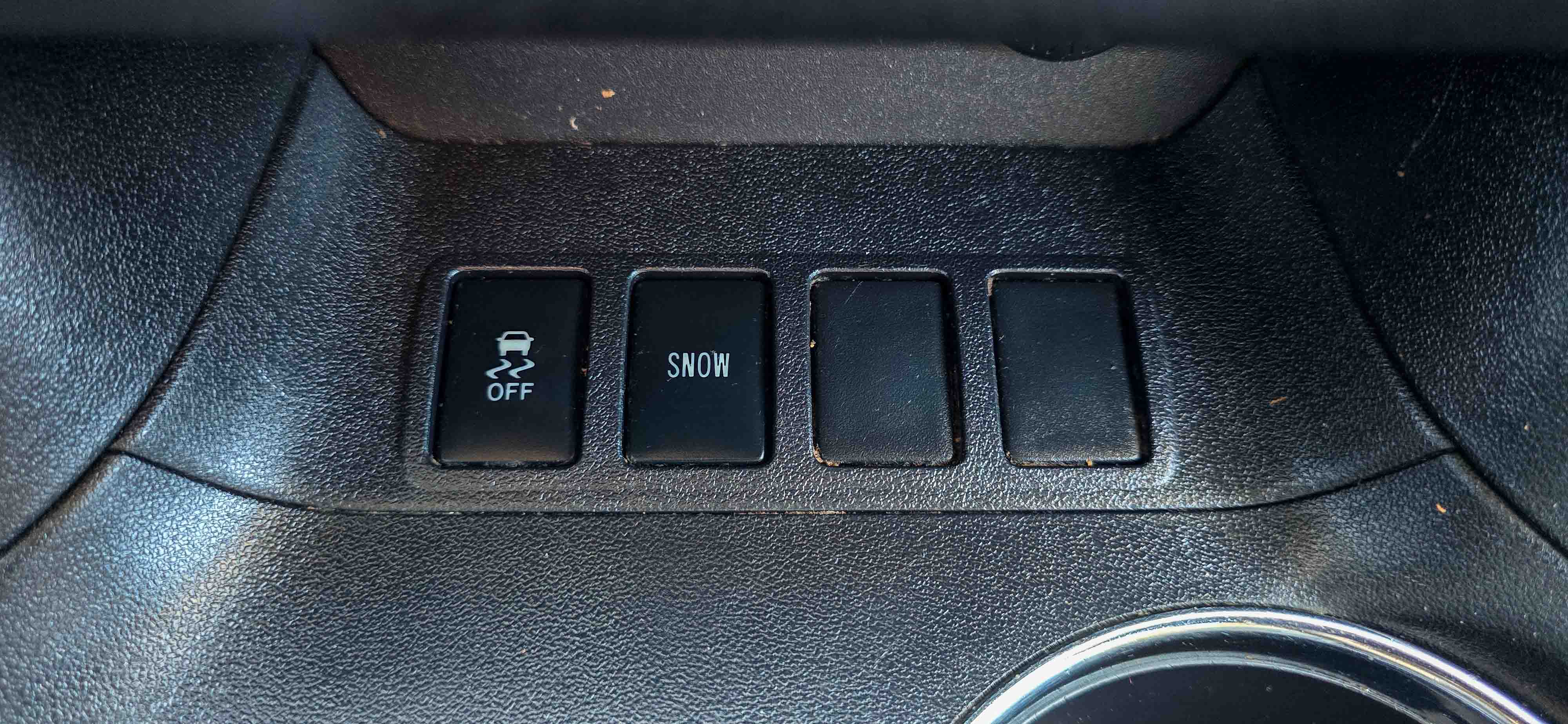 #1107 - 2016 Toyota Highlander-23
