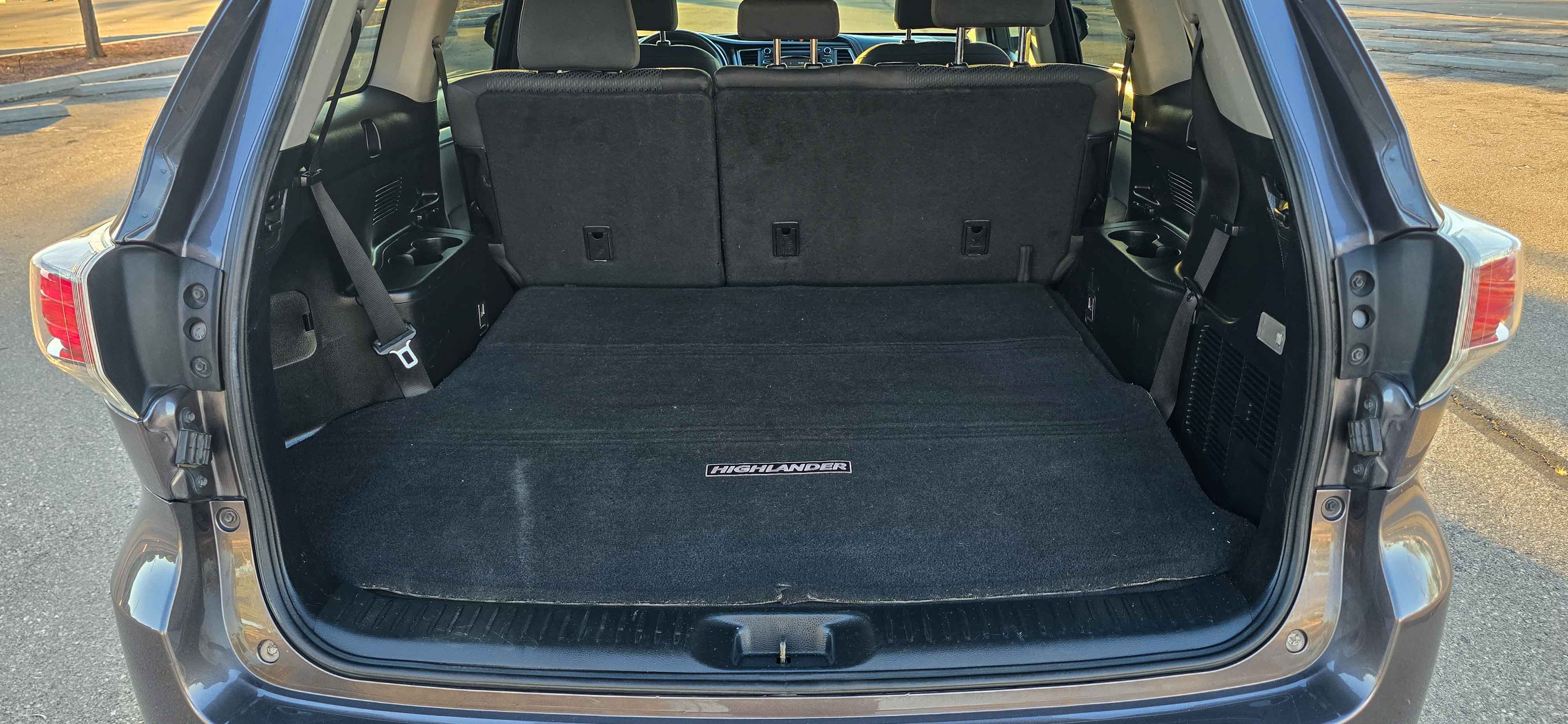 #1107 - 2016 Toyota Highlander-34