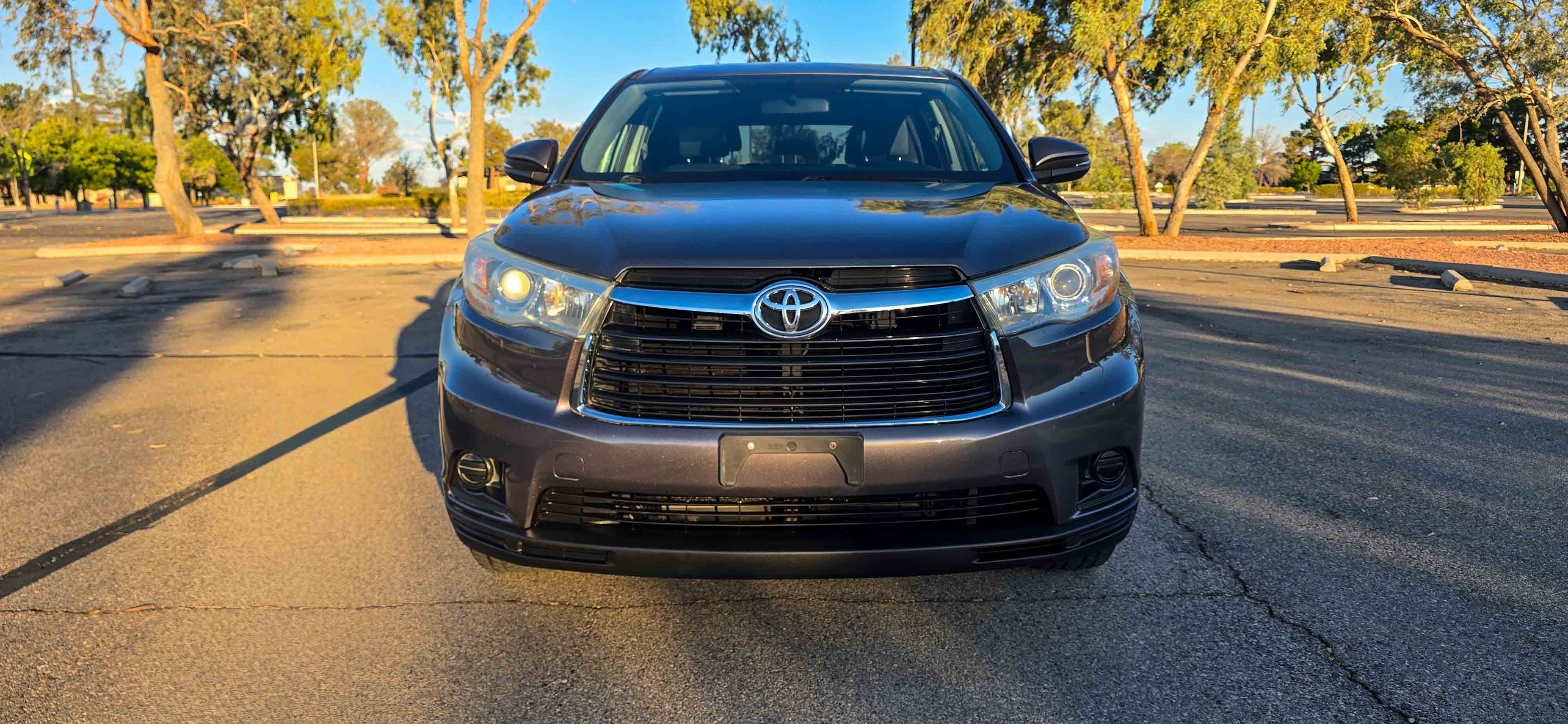#1107 - 2016 Toyota Highlander-9