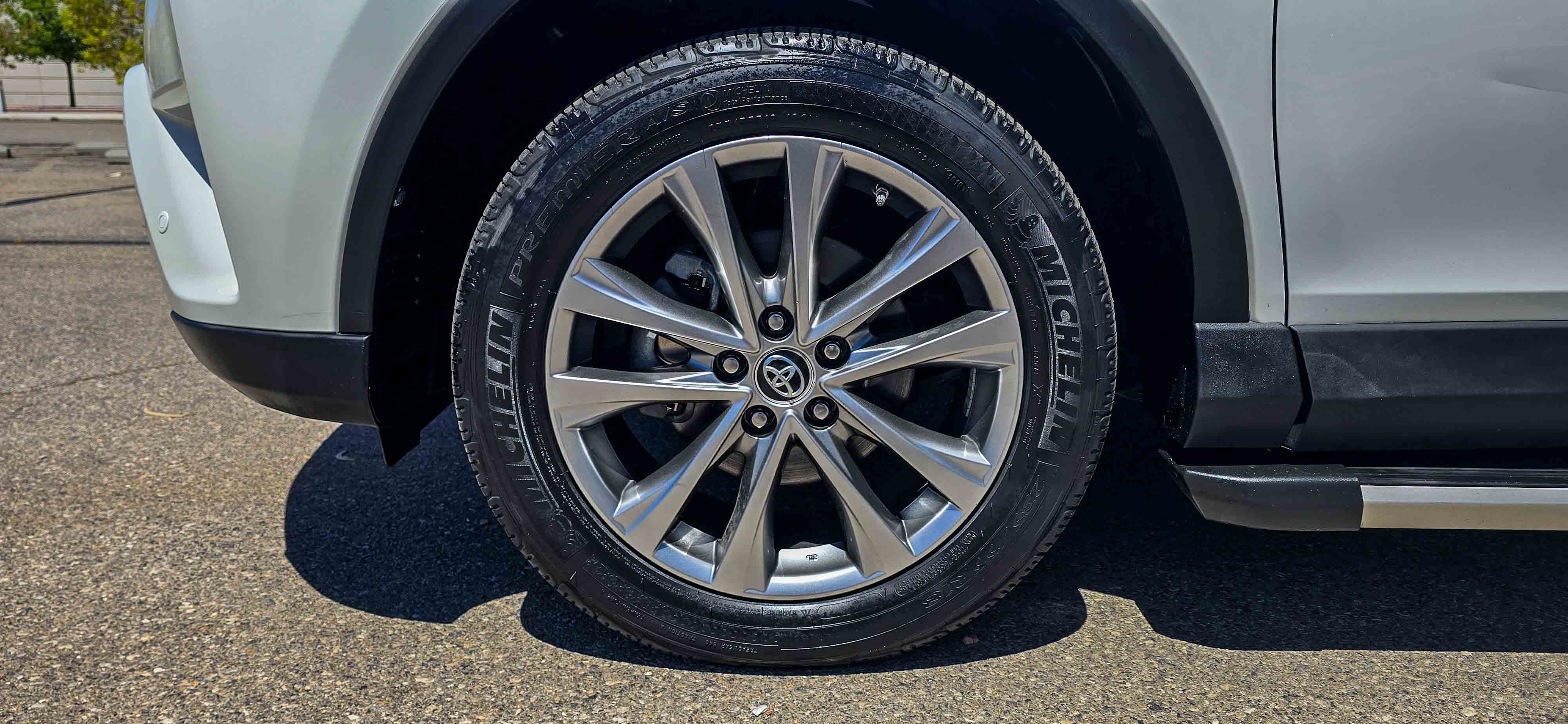 #1113 - 2016 Toyota RAV4 Limited-15