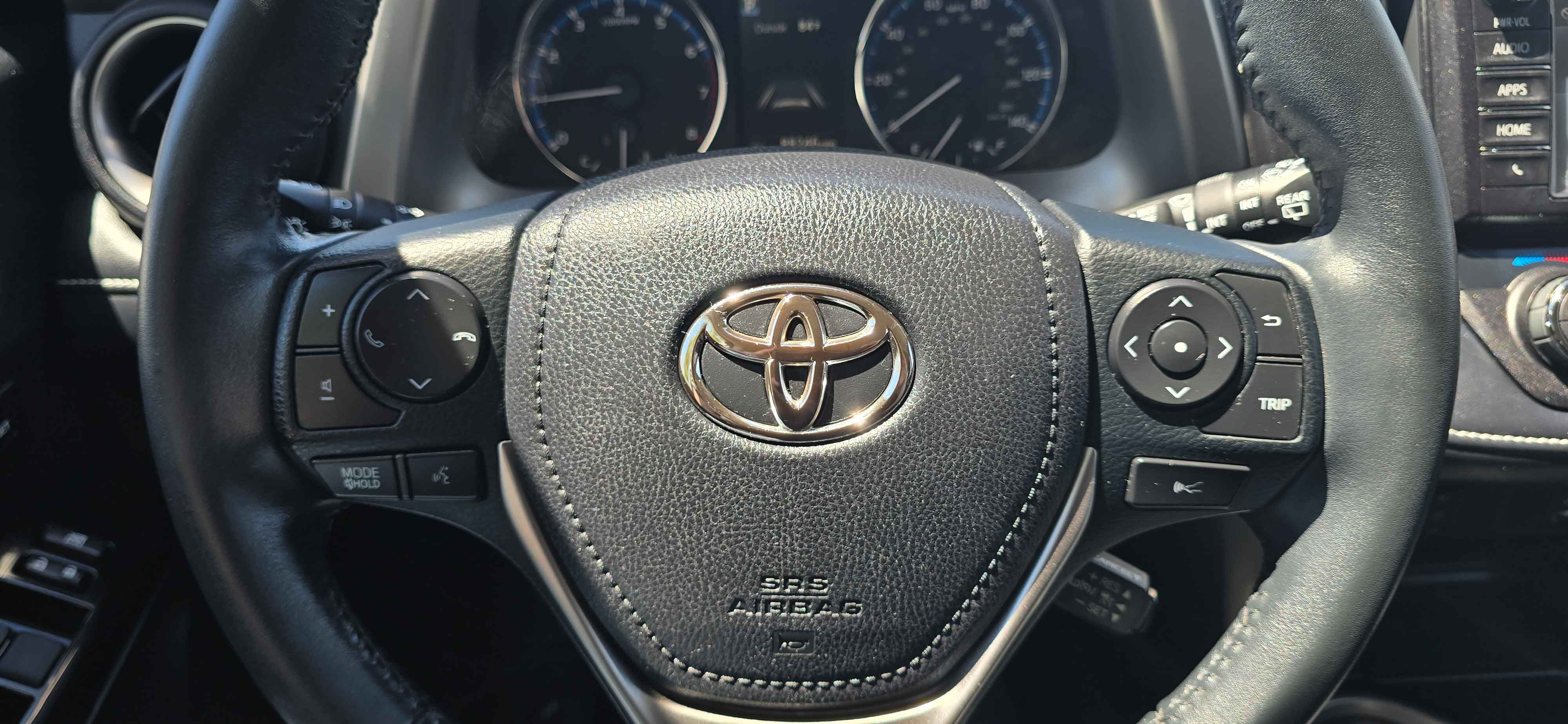#1113 - 2016 Toyota RAV4 Limited-28