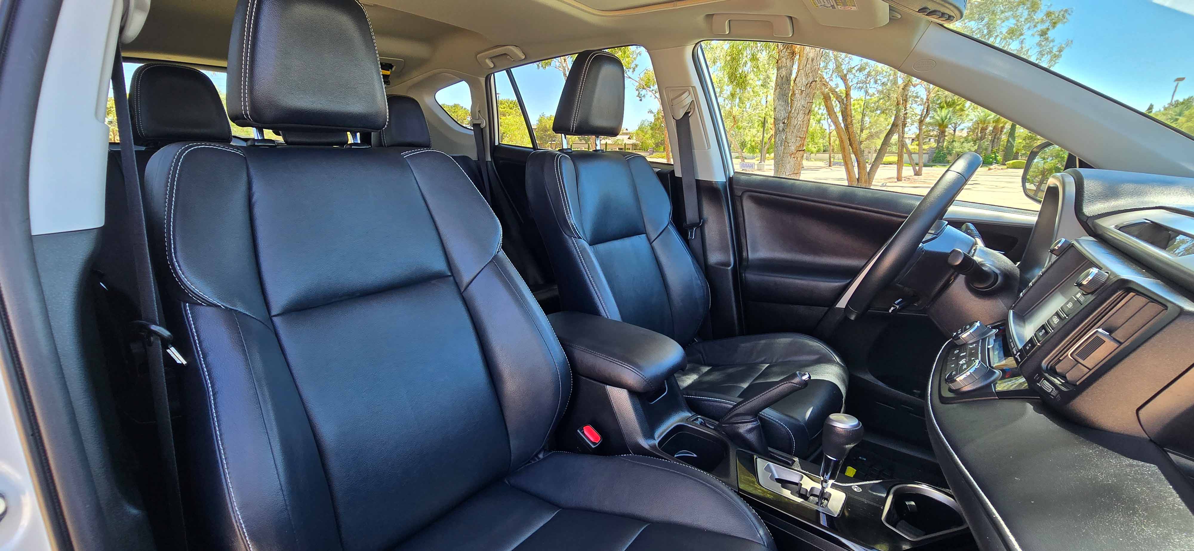 #1113 - 2016 Toyota RAV4 Limited-42