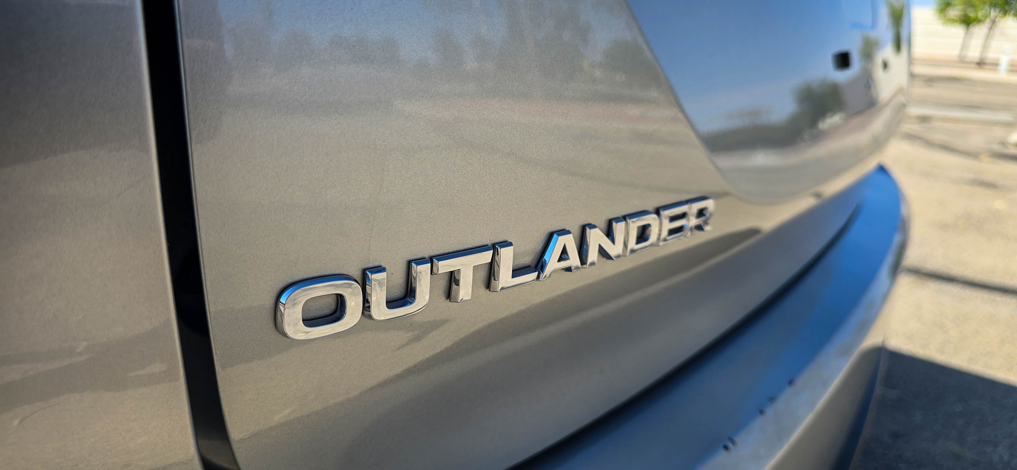 #1115 - 2025 Mitsubishi Outlander-16