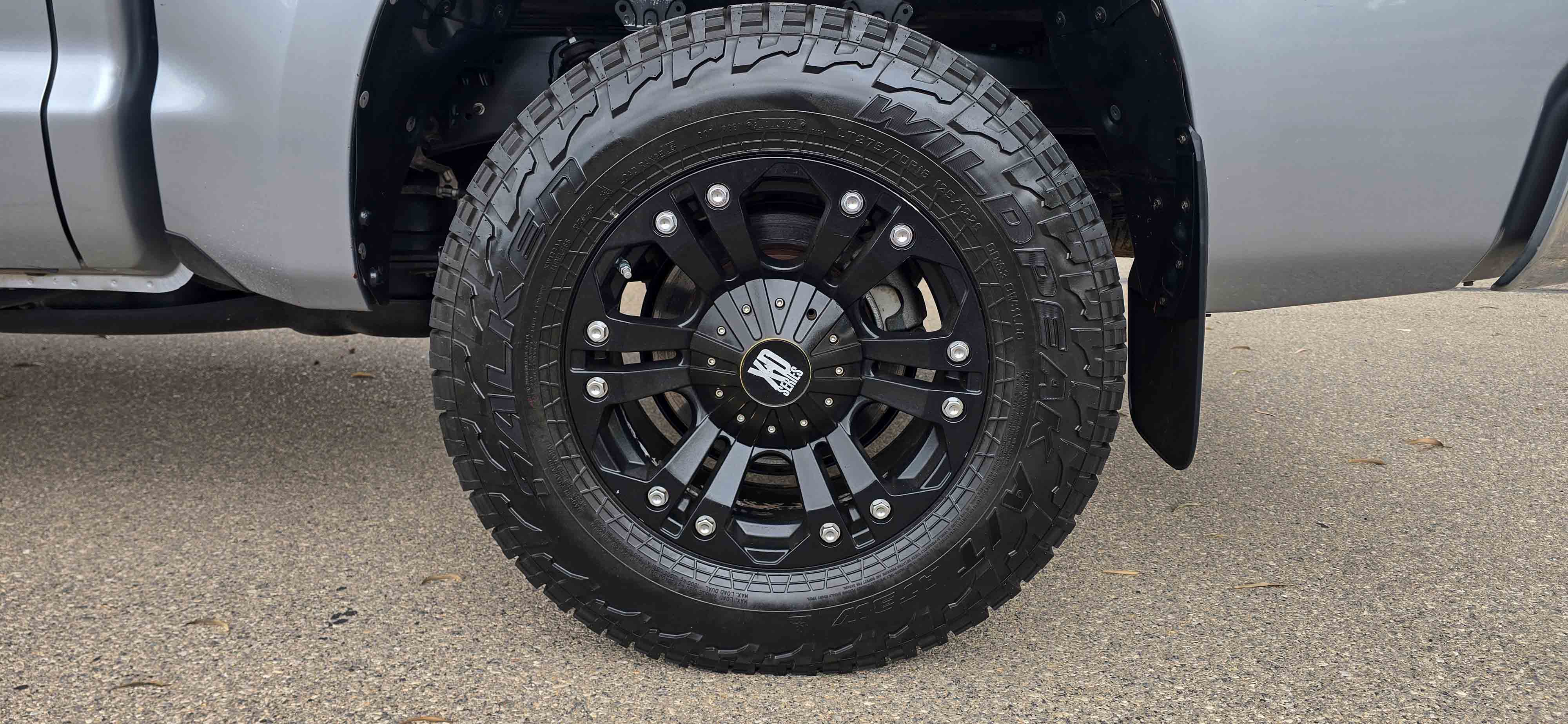 #1118 - 2011 Toyota Tundra-16