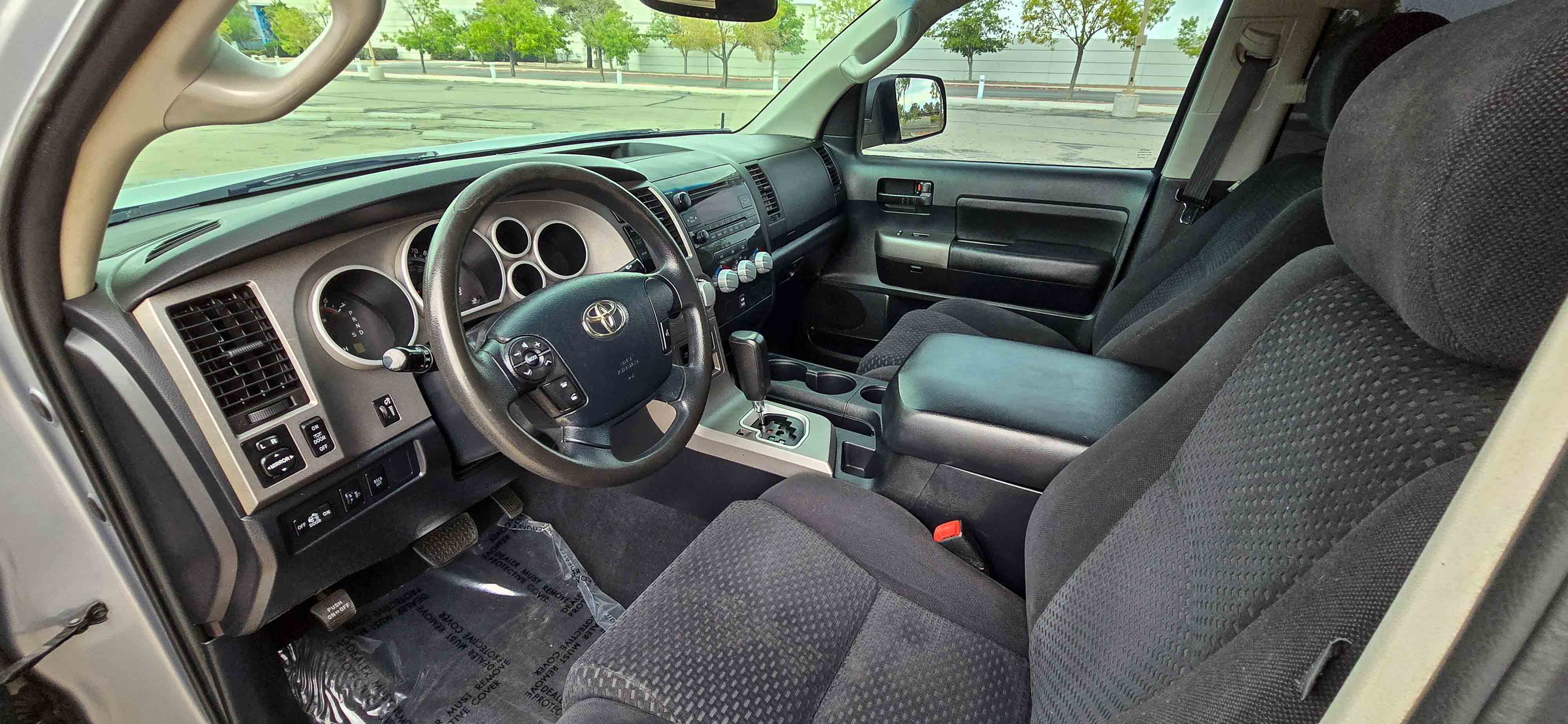 #1118 - 2011 Toyota Tundra-22