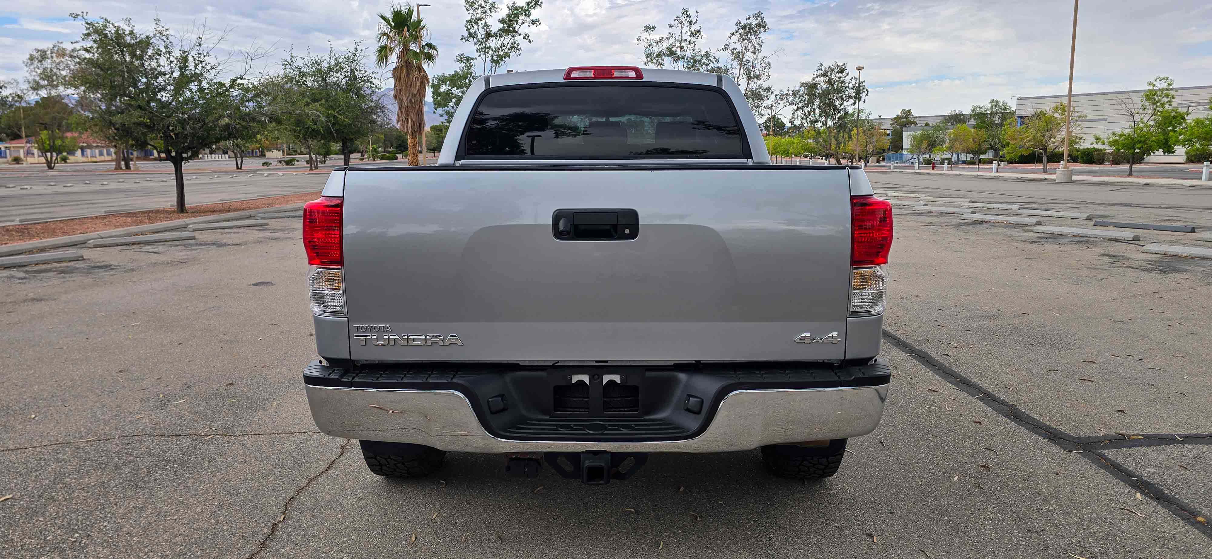 #1118 - 2011 Toyota Tundra-5